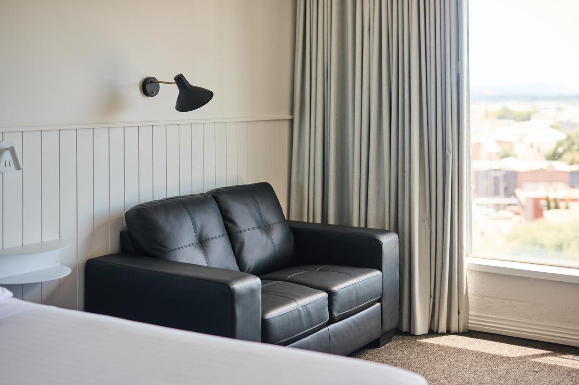 บัลมอรัลออนยอร์ค Hotel ลอนเชสตัน ภายนอก รูปภาพ